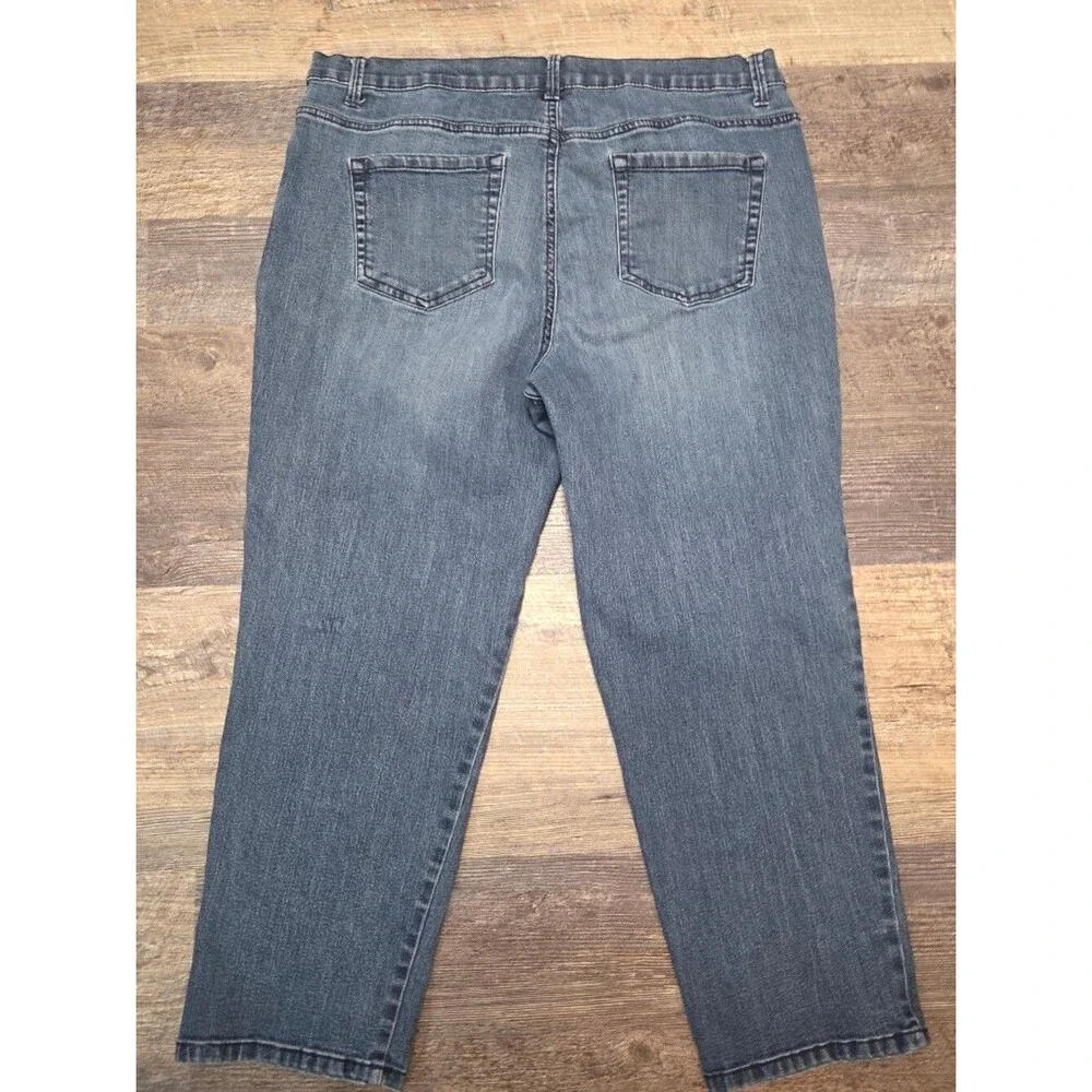 Gloria Vanderbilt Amanda Straight Leg Size 18W Plus Cropped Jeans